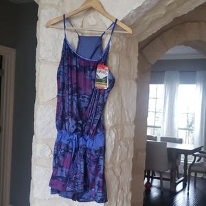NWT North Face Runagade Onesie XL Print Activewear